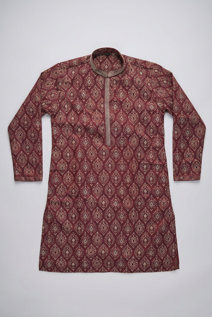 Maroon jacquard men's kurta with traditional mandarin collar