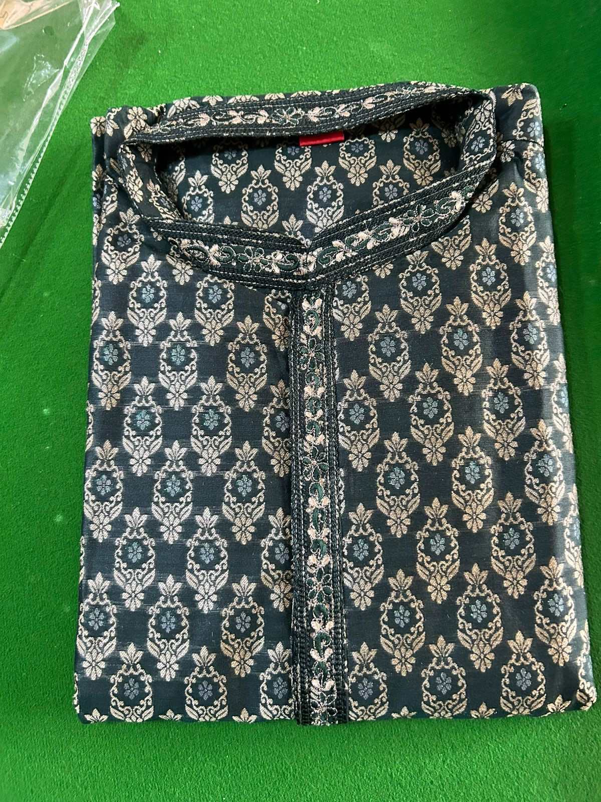 Men’s Green Brocade Kurta -MK68